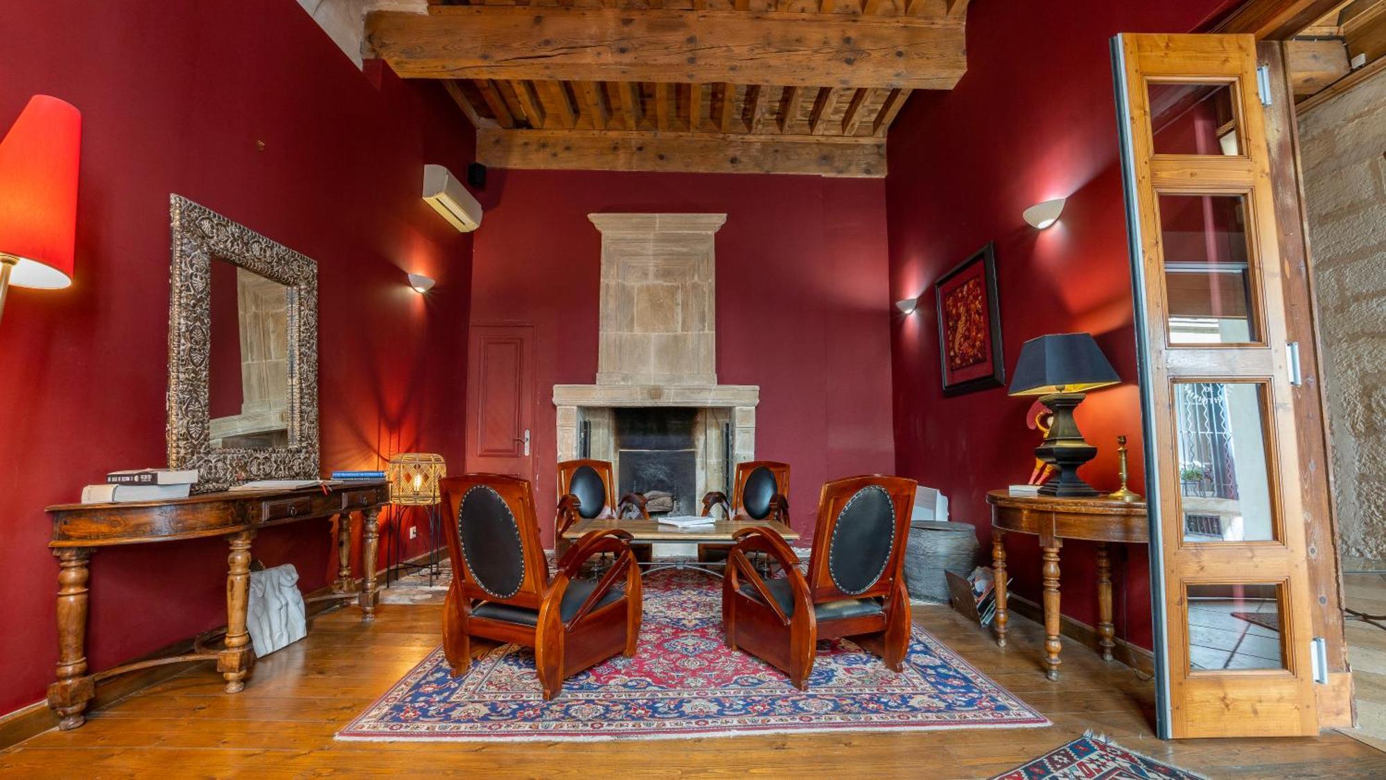 Hotel Amphitheatre Arles