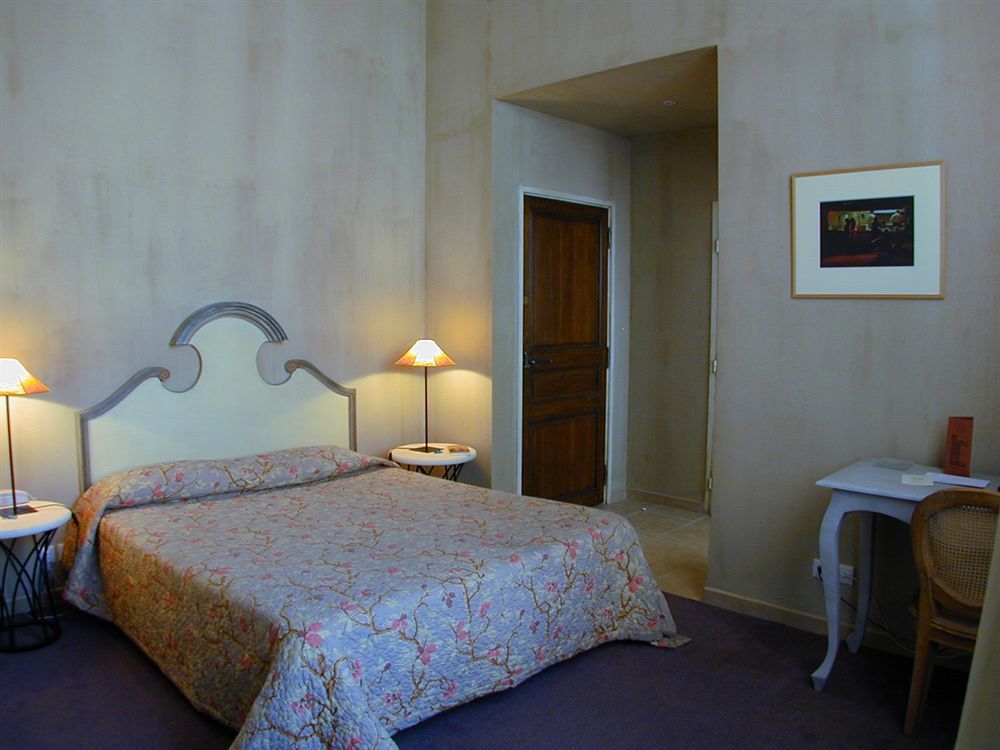 Amphitheatre Hotel 3*